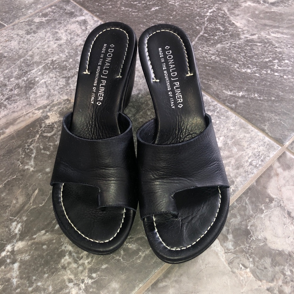 Donald J Pliner Leather Platform Sandals